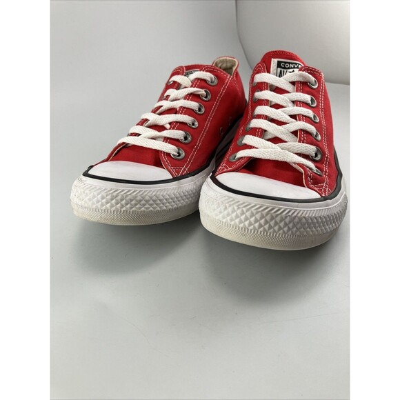 Converse Chuck Taylor Classic All Star Canvas Low Top Red - Men 7 Women 9 - Picture 2 of 11